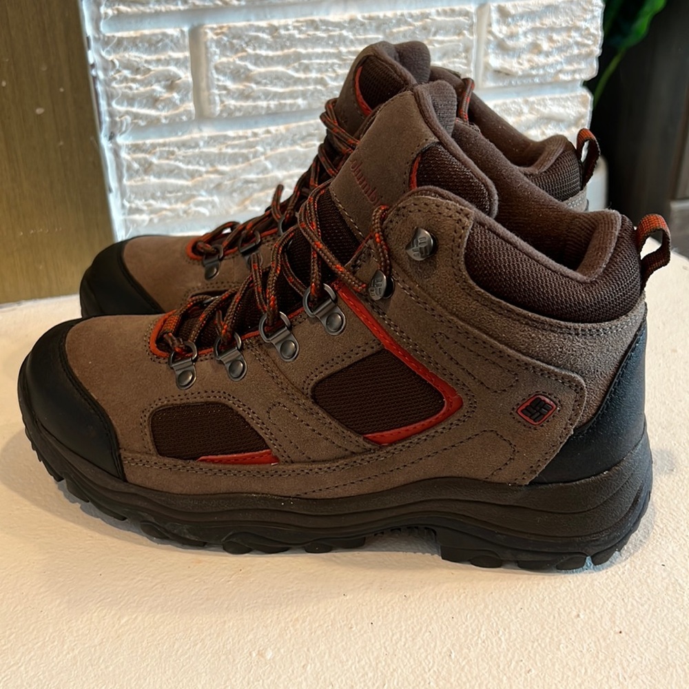 Columbia Northwest Passage Hiking Boots Sz 9 M Used Brown Leather YM6050 255